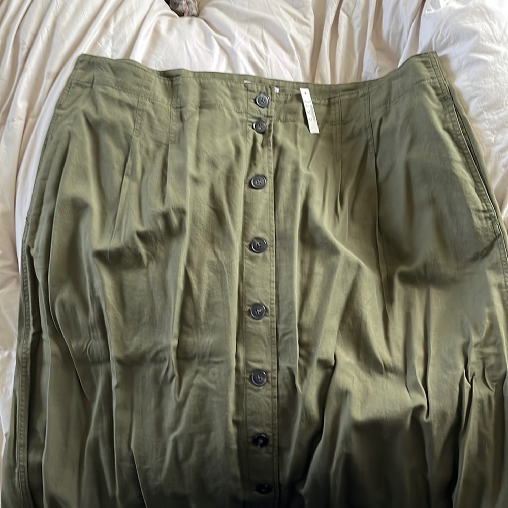 Madewell | 22 | Olive Green Button Down Skirt